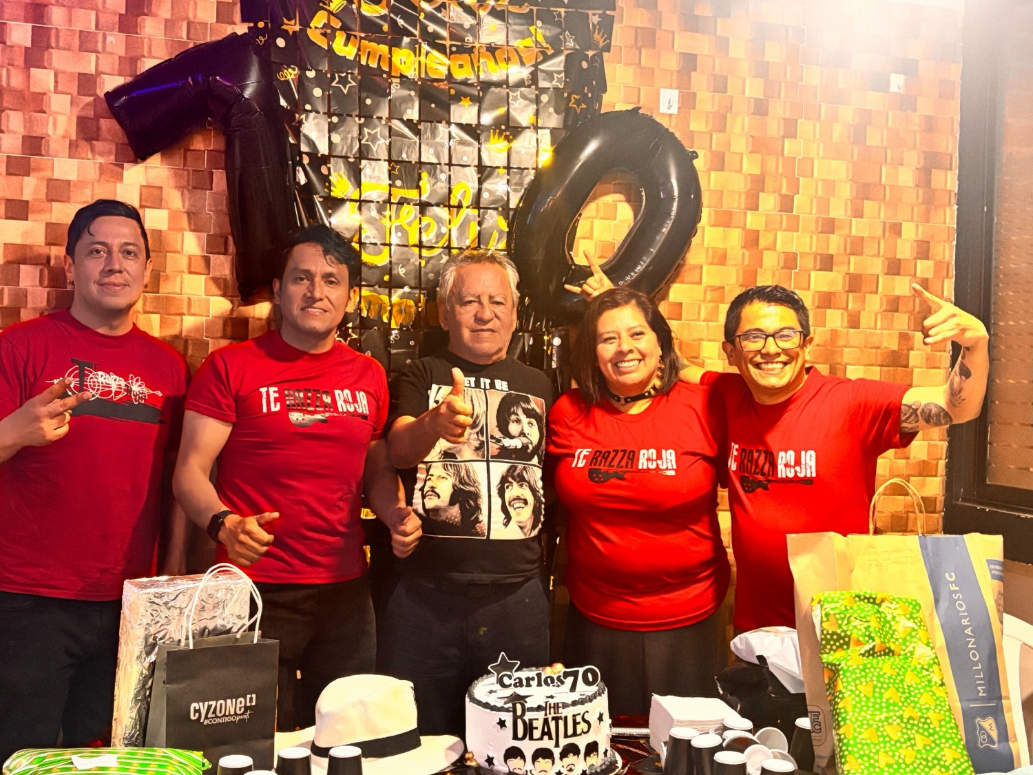 Te Razza Roja en una celebración de cumpleaños